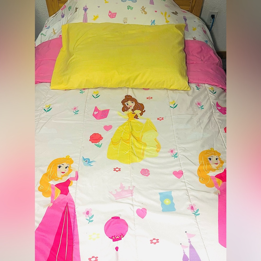 Disney’s Princess Enchantment Full/Double 5 Piece Bedding Set